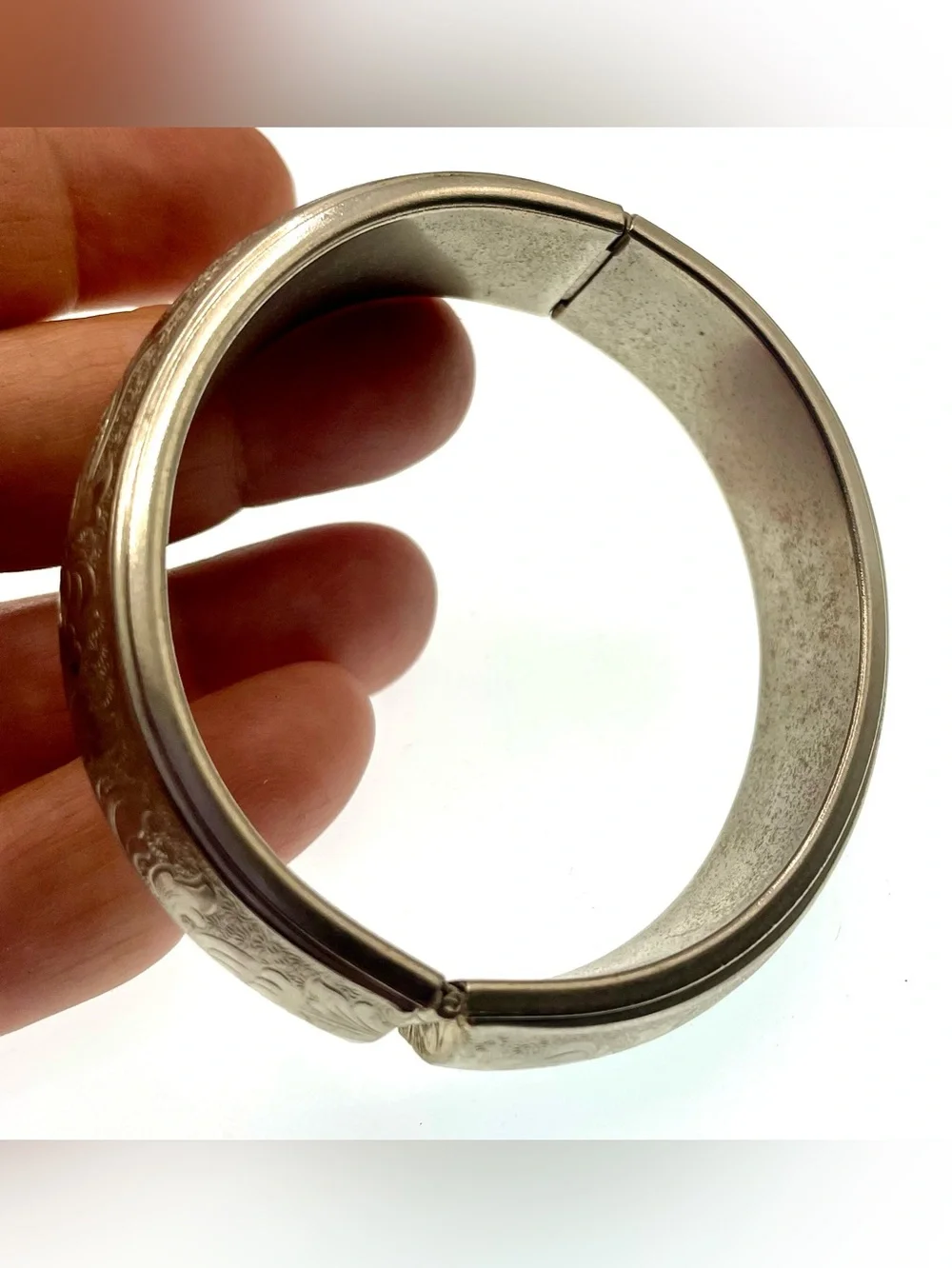 Vintage 1950s Silver Tone Floral Engraved Hinged Bangle Bracelet MCM